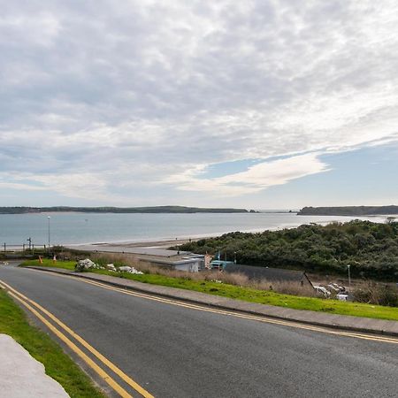 Apartment 3 Waterstone House - Sea Front Apartment, Hot Tub Tenby Exterior photo