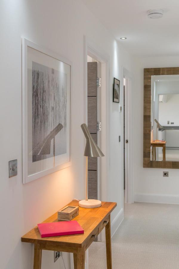 Apartment 3 Waterstone House - Sea Front Apartment, Hot Tub Tenby Exterior photo